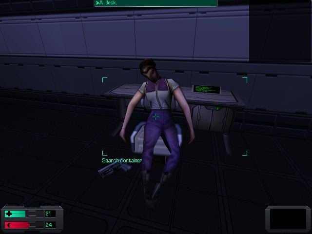 [System Shock 2] На скриншоте: Труп женщины.